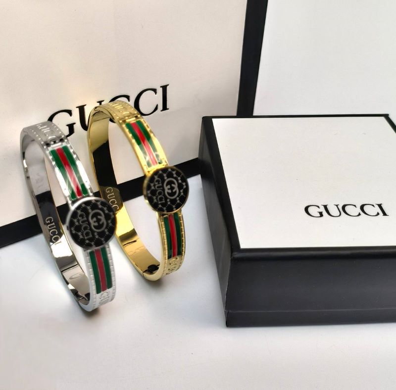 GUCCI BANGLE WITH BOX