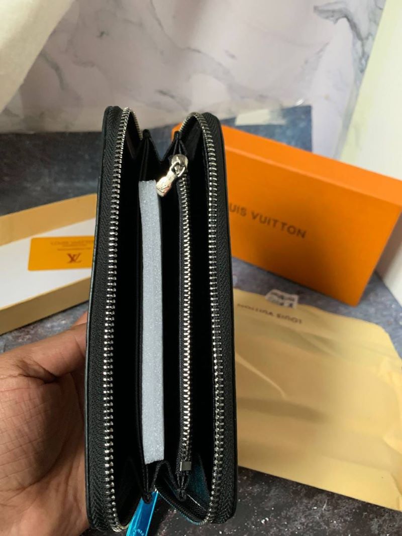 Louis Vuitton Emilie wallet - Image 10
