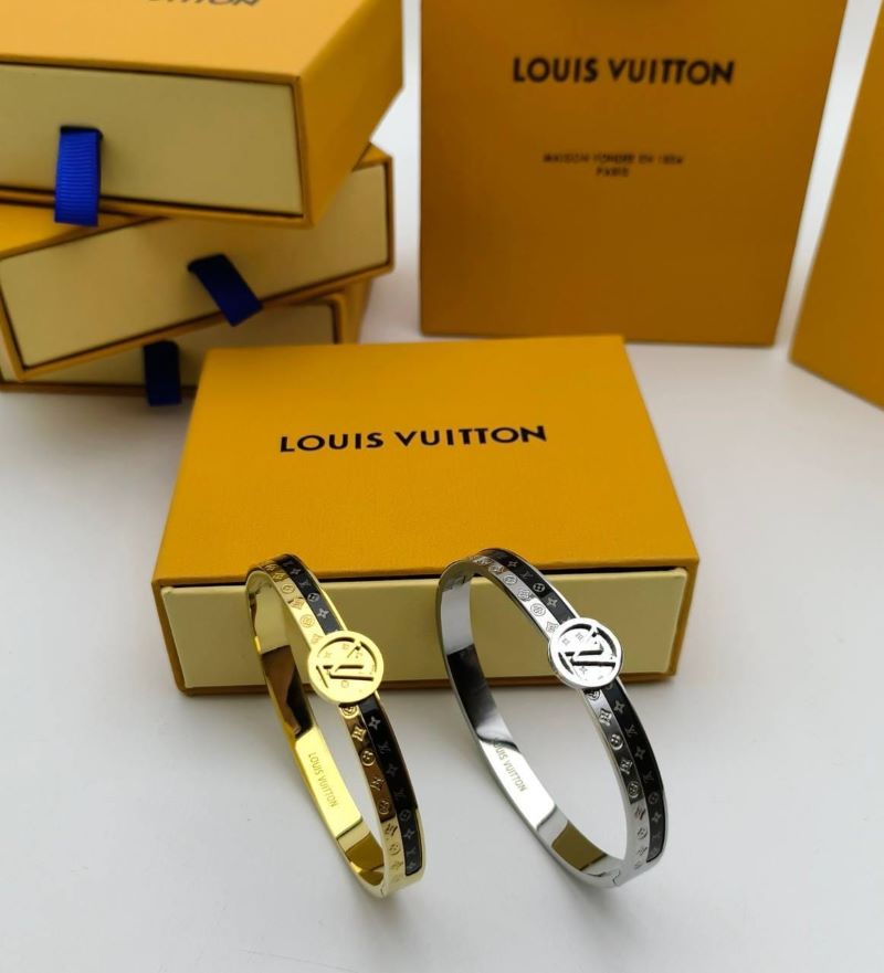 CARTIER & LV BANGLE WITH FULL PACKING - Image 11