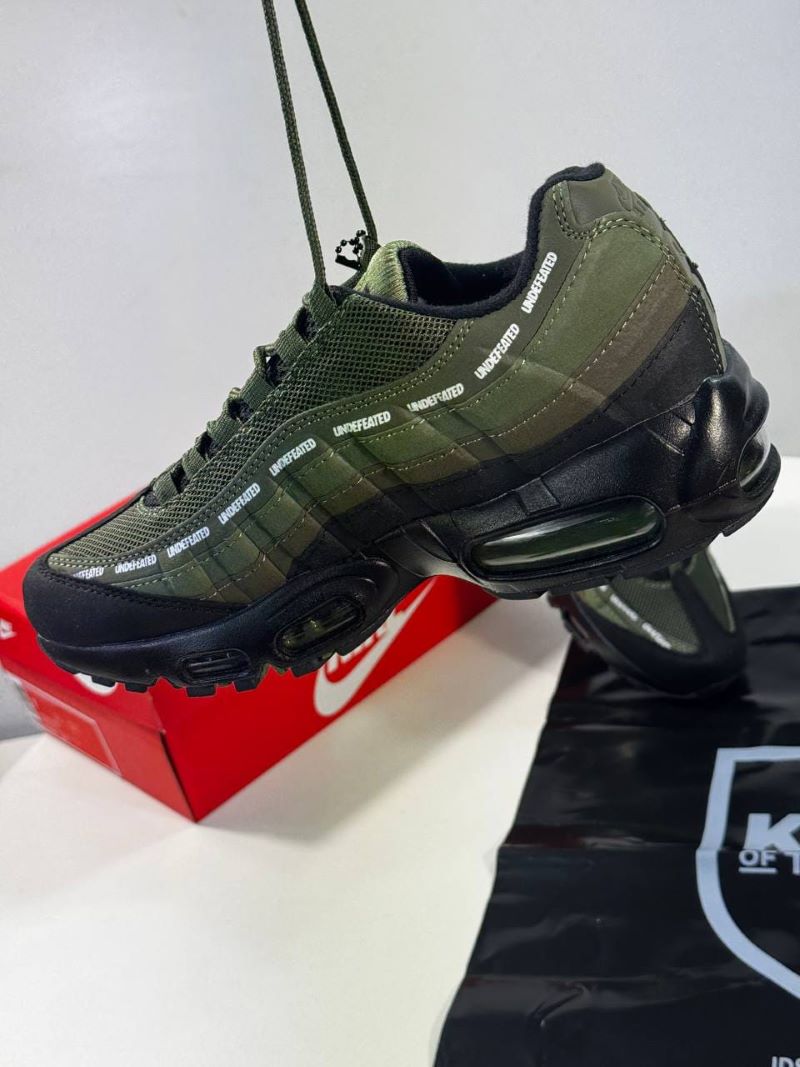 MENS NIKE 95s - Image 12