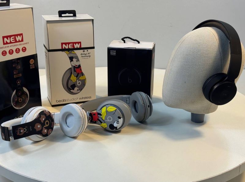 Beats Studio3 Wireless Special Edition Headphones: - Image 2