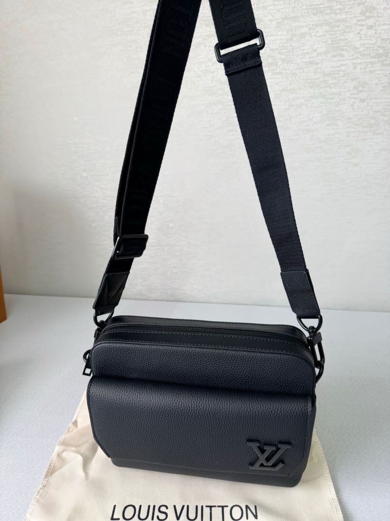 LOUIS VUITTON MEN BAG - Image 2
