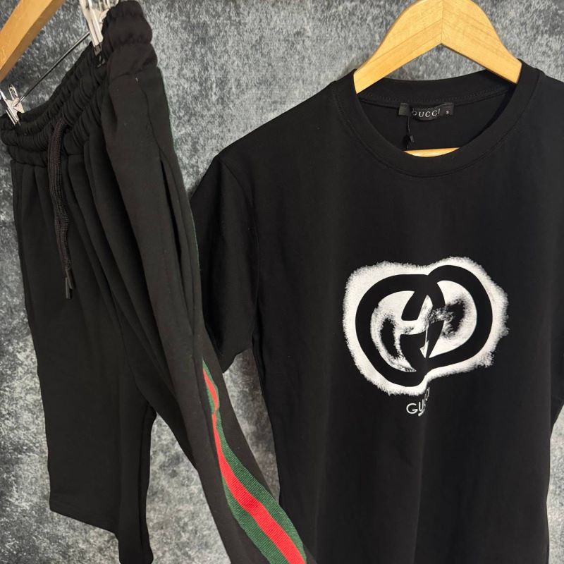 GUCCI SHORTS & T-SHIRT SET - Image 2