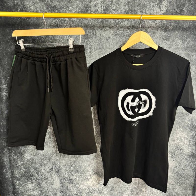 GUCCI SHORTS & T-SHIRT SET - Image 3
