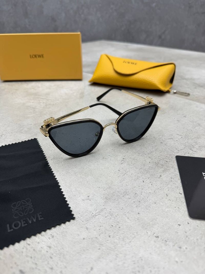 D&G, LOEWE & HERMES SUNGLASSES COME WITH BOX ETC - Image 4