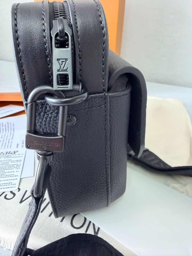 LOUIS VUITTON MEN BAG - Image 4