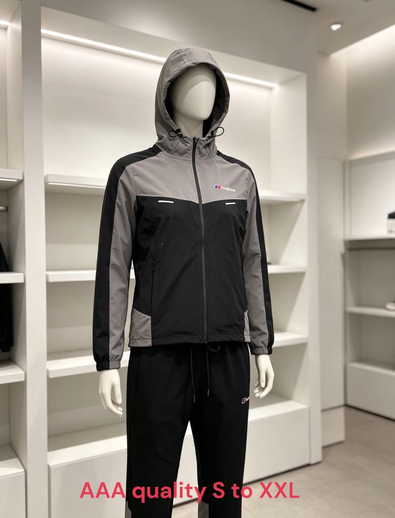 MEN'S NIKE AND BERGHAUS TRACKSUITS - Image 5