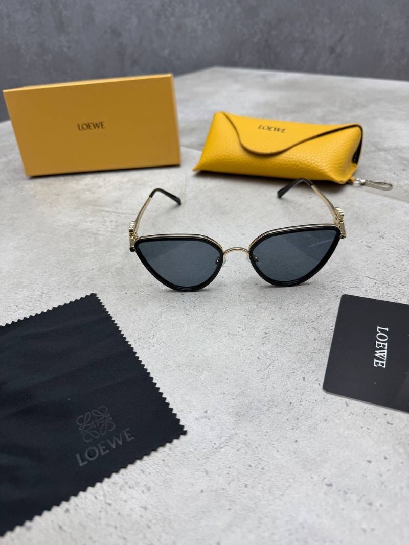 D&G, LOEWE & HERMES SUNGLASSES COME WITH BOX ETC - Image 5