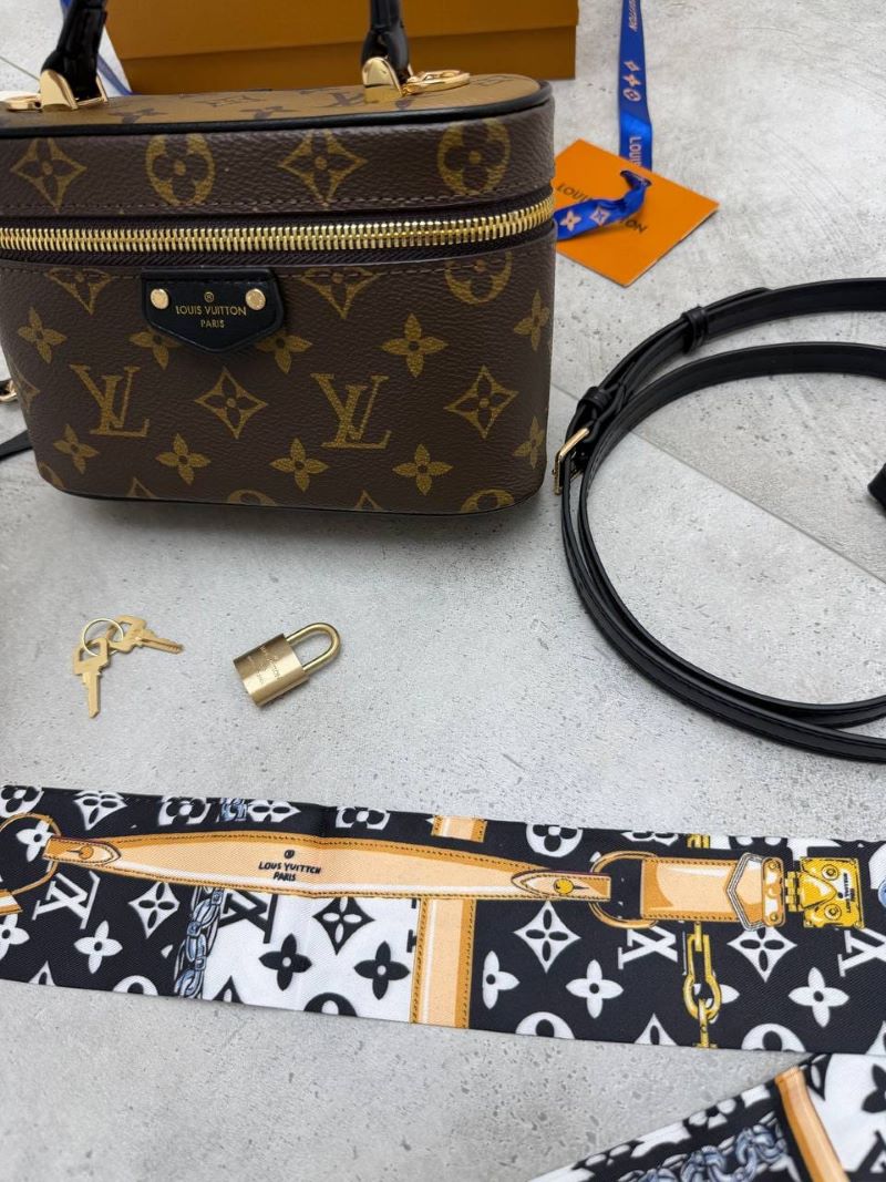 WOMENS LOUIS VUITTON BAG (COMES WITH BOX) - Image 5