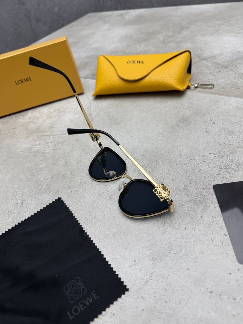 D&G, LOEWE & HERMES SUNGLASSES COME WITH BOX ETC - Image 6