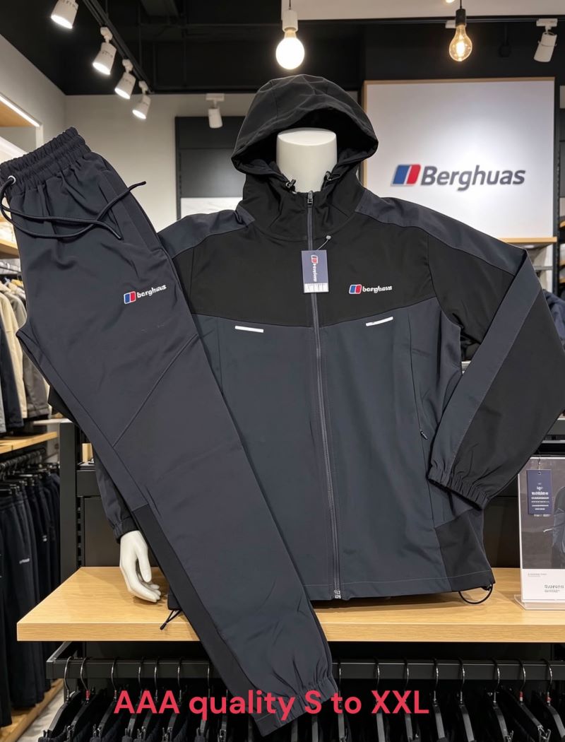 MEN'S NIKE AND BERGHAUS TRACKSUITS - Image 6