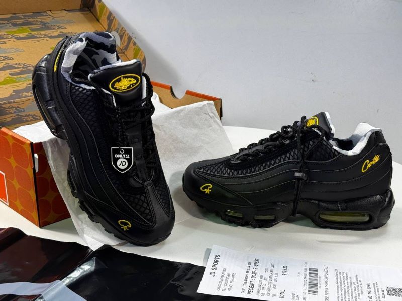 MENS NIKE 95s - Image 7