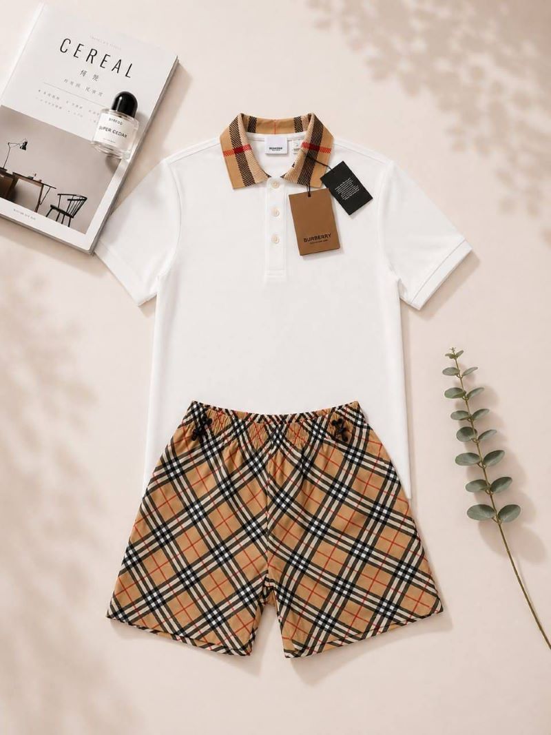 Burberry Vintage Check Polo & Shorts Two-Piece Set - Image 2