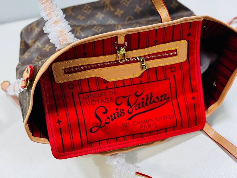 Louis Vuitton Neverfull Monogram Tote Bag - Image 5