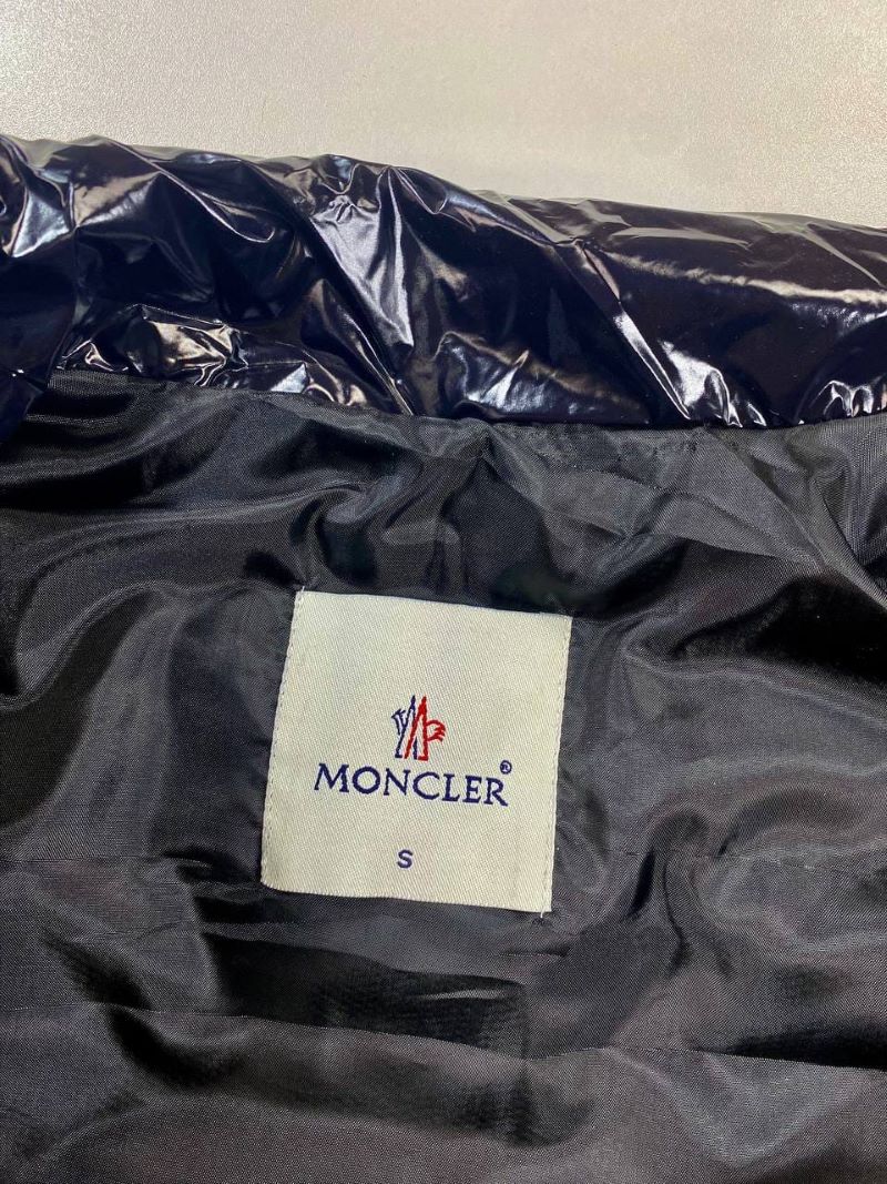 Moncler Shiny Down Gilet Vest - Image 8